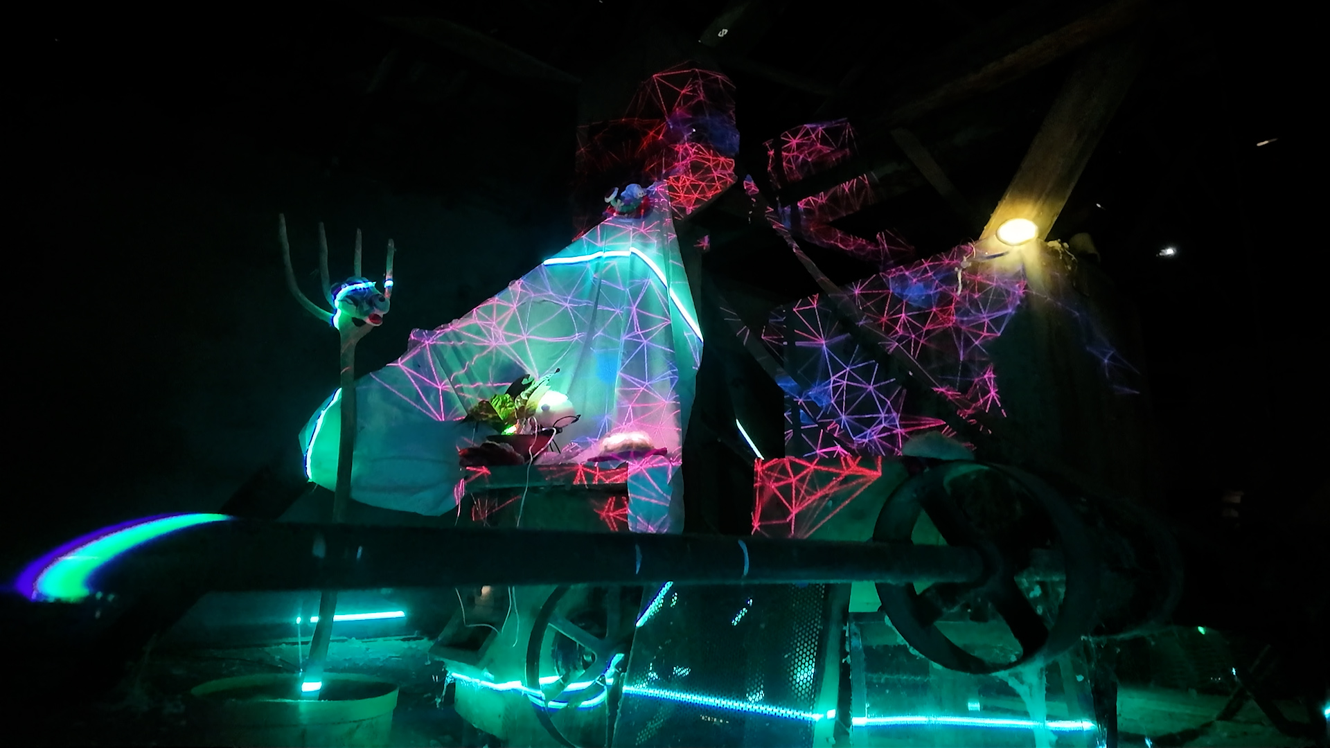 Finde Art&Tech.00_01_18_07.Imagen fija002